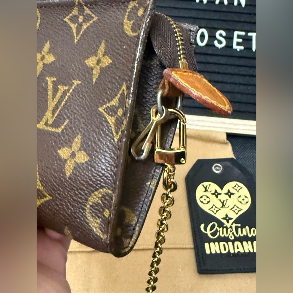 Louis Vuitton Monogram Cosmetic Pouch PM - Picture 10 of 16